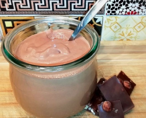 Ein Genuss aus drei Zutaten. Dieses Mousse au Chocolat gelingt ganz einfach.