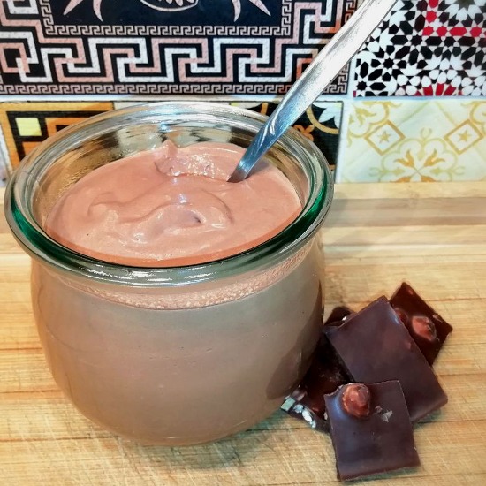 Ein Genuss aus drei Zutaten. Dieses Mousse au Chocolat gelingt ganz einfach.